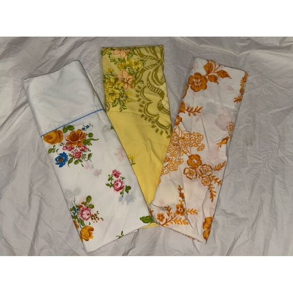 Vintage pillow cases 1970"s mismatched bundle of three - Picture 2 of 5